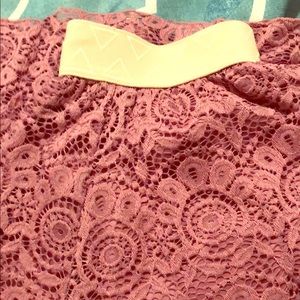 Lace skirt